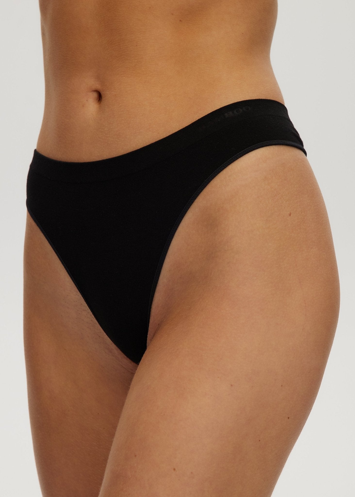 Seamless Thong - Bamboo Underwear