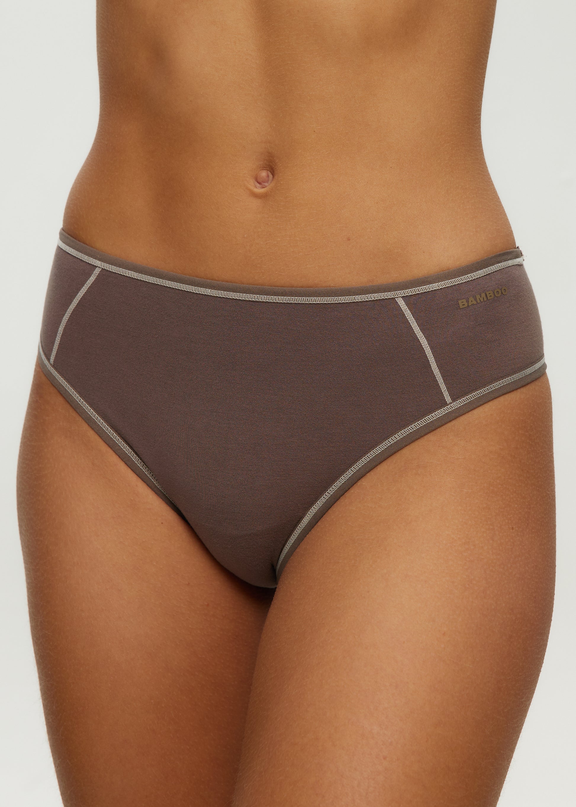 Seamless High Waisted Cheeky Brief